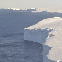 Ice front of Thwaites Glacier in January 2020. Photo credit: David Vaughan, ITGC