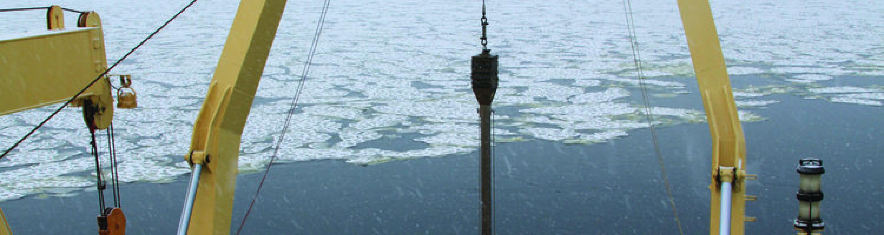 Sending a kasten core to the seafloor